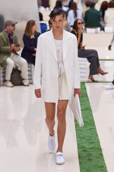 Look 51